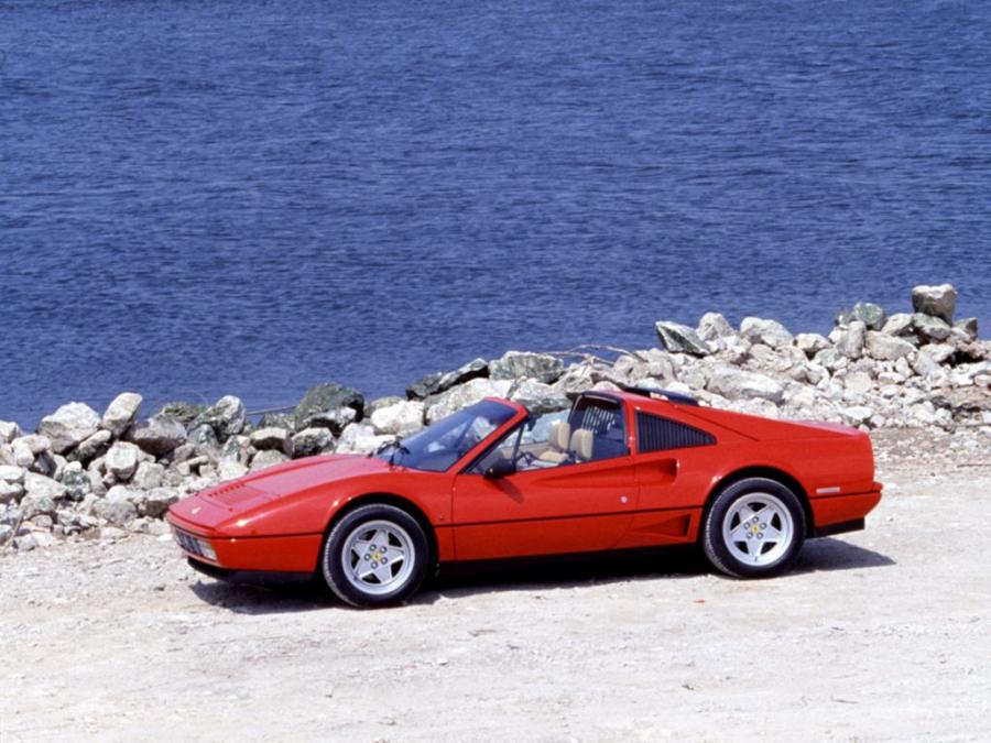  Ferrari GTS Turbo 1986 года  (фото 19 из 27)